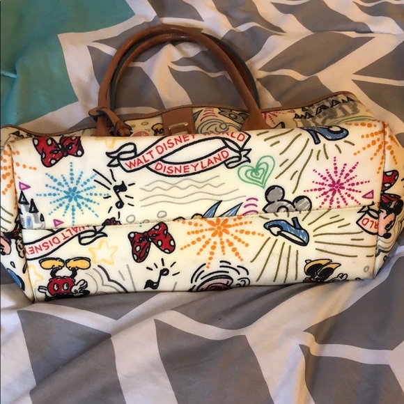 Walt Disney World Dooney & Bourke bag - Picture 5 of 6